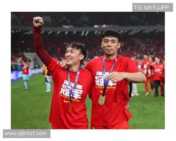 足球明星签字的神秘地点揭秘你不知道的背后故事与精彩瞬间 足球明星签字的神秘地点揭秘你不知道的背后故事与精彩瞬间