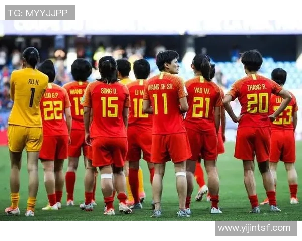 中国足球明星在国内赛场的奋斗与荣耀之路 中国足球明星在国内赛场的奋斗与荣耀之路